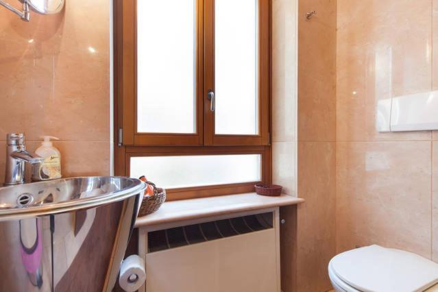 Apartament Deluxe Quattro Spade Verona Buitenkant foto