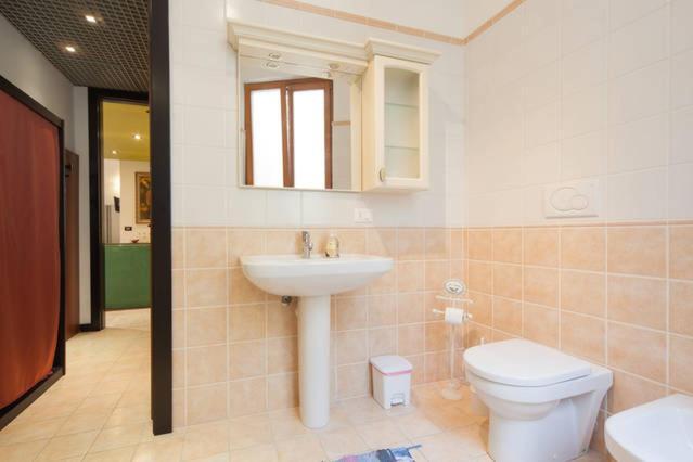 Apartament Deluxe Quattro Spade Verona Buitenkant foto
